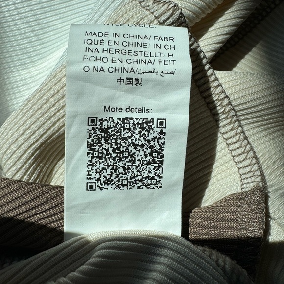 𝐒𝐇𝐄𝐈𝐍 𝐓𝐡𝐫𝐞𝐞 𝐓𝐨𝐧𝐞𝐝 𝐓𝐨𝐩 - Picture 5 of 5